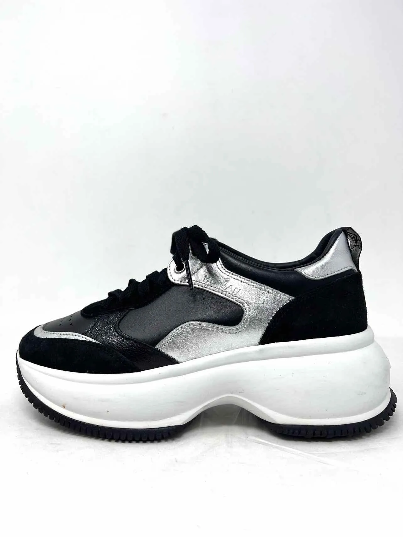 Chaussures de sport designer Hogan taille 6 à lacets, bicolores noir et argent