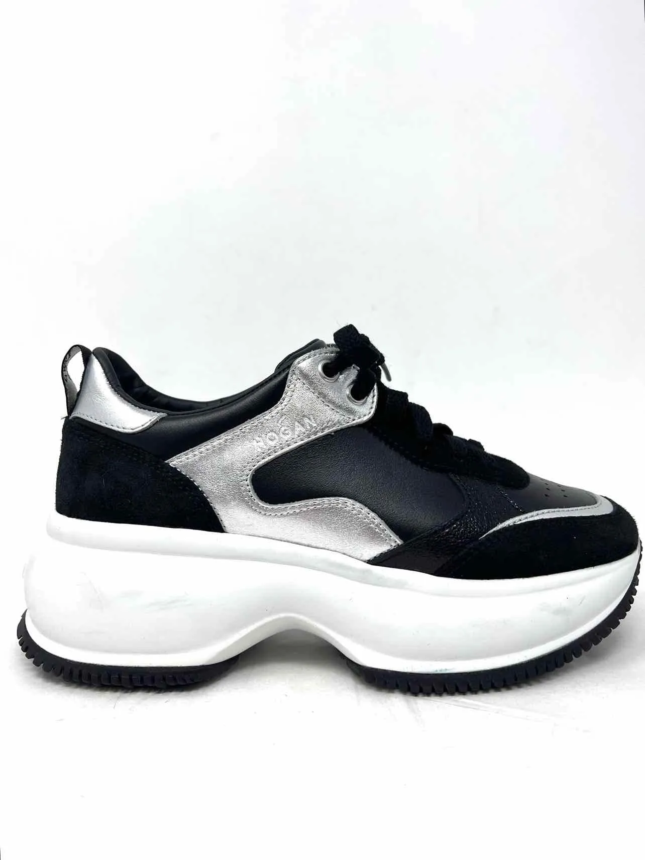Chaussures de sport designer Hogan taille 6 à lacets, bicolores noir et argent