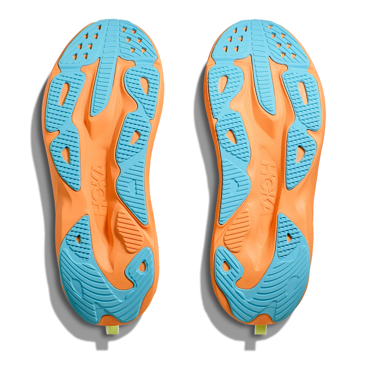 Hoka Skyflow - Givré - Éruption solaire