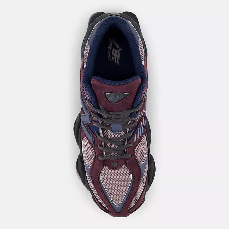 Chaussure New Balance 9060 pour Homme - Marron prune avec vin de glace et gris arctique foncé Chaussures New Balance
