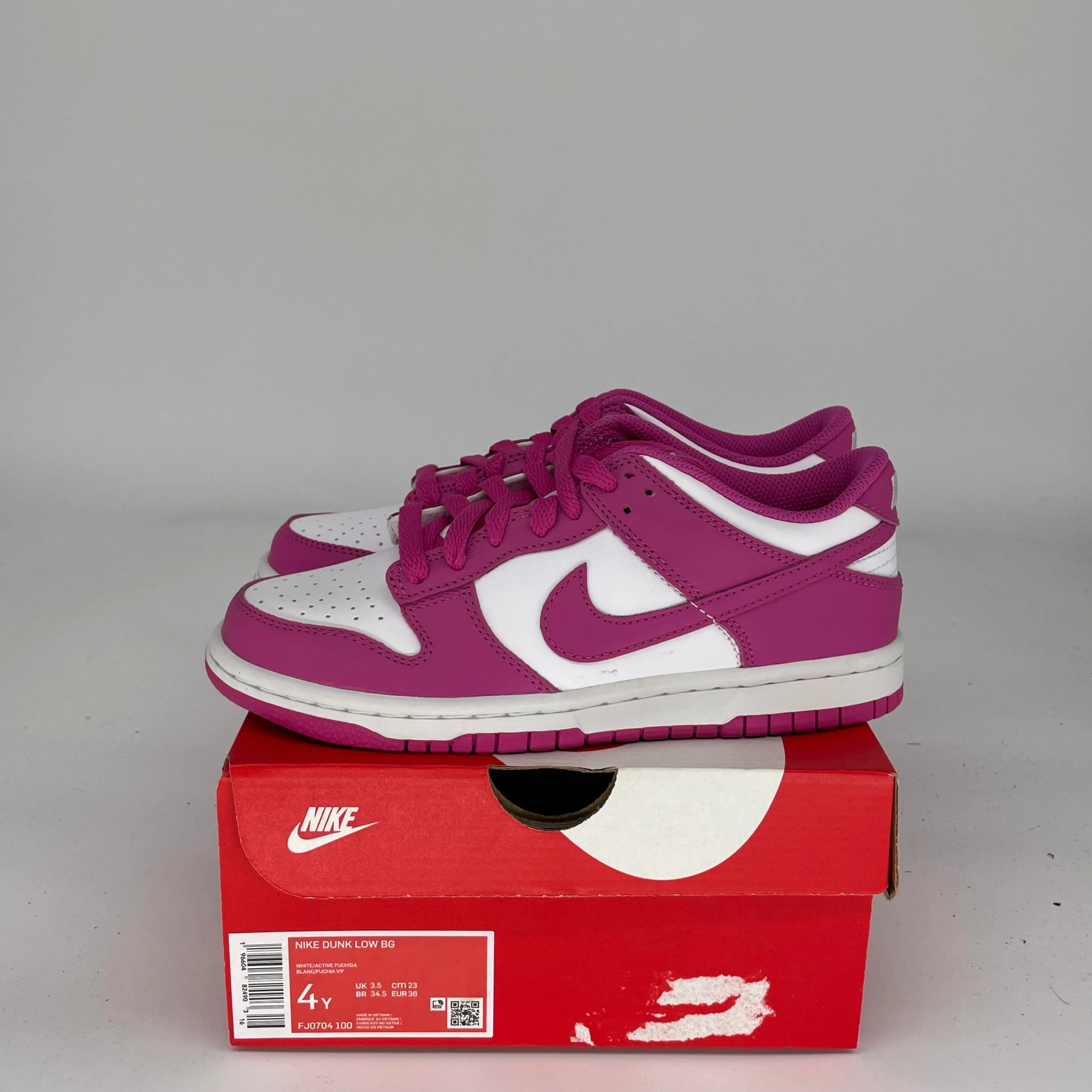 NIKE DUNK LOW ACTIVE FUCHSIA TAILLE 4Y FJ0704-100