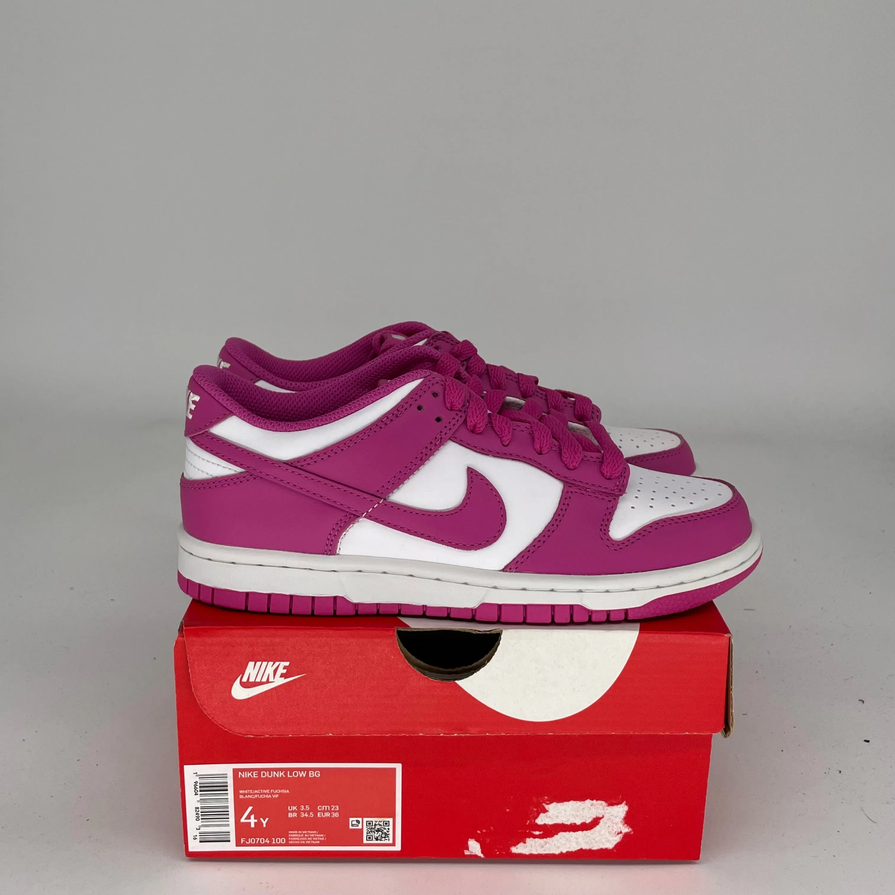 NIKE DUNK LOW ACTIVE FUCHSIA TAILLE 4Y FJ0704-100