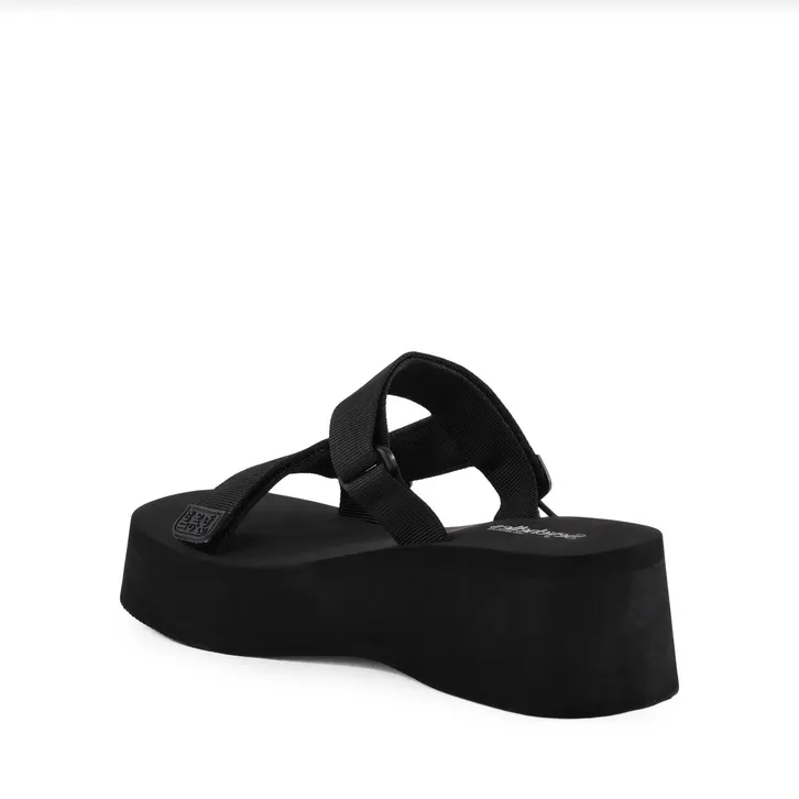 Sandale Skip To Me en noir de Seychelles